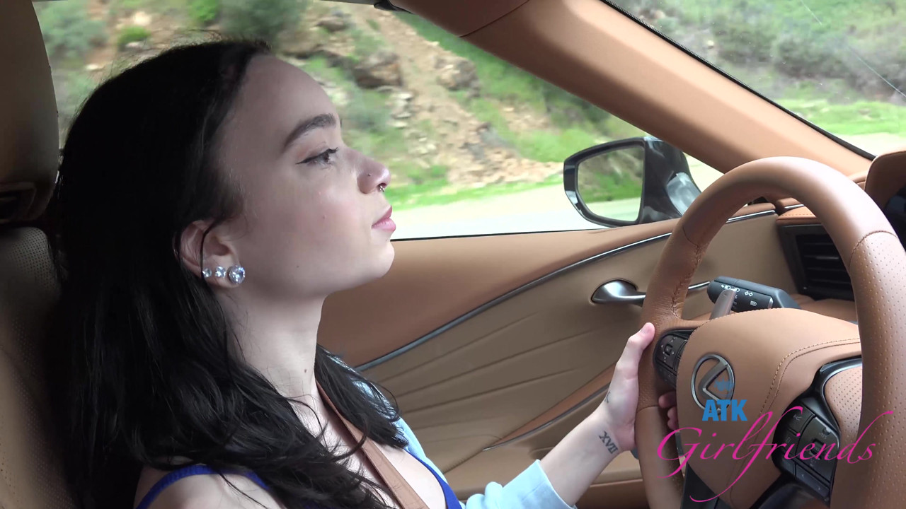 Beach Day Fun with Selena: Barefoot Sand & Shells, Then Roadside Sloppy Blowjob!