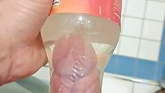 Xtreme botella follando con semen en el agua