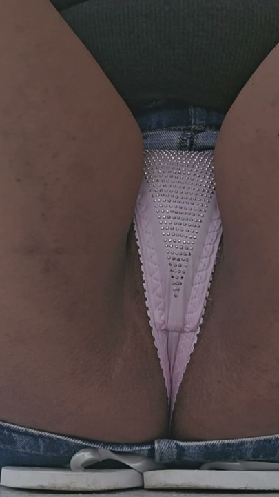 Cameltoe free | Clip 3