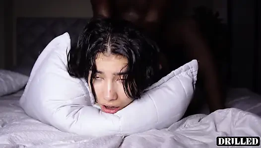 2'ye 1 - yarak o kadar büyük ki sadece anal seks yapabilir