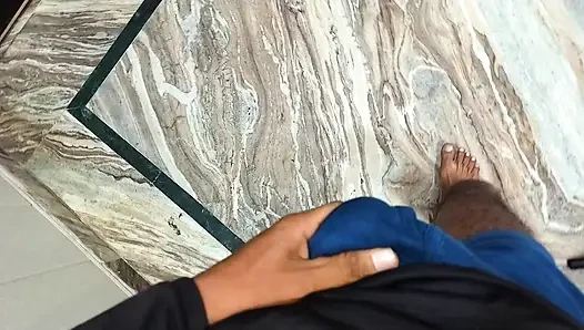 Üvey erkek kardeşim beni çıplak banyo yaparken gördü, büyük götümü ve pembe amımı gördü, beni sikmek istiyor Hintçe ses, xxx, mms, porno, xvideos, se