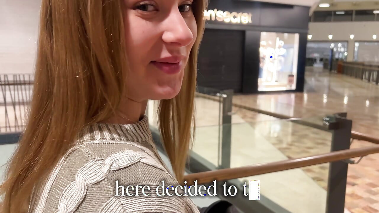 El Primer Encuentro En El Cine Condujo a Sexo Con Una Rubia Con Un Gran Culo Y Eyaculación Dentro.