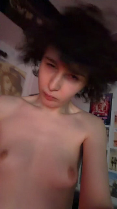 Vibes twink enabled who wants to lick