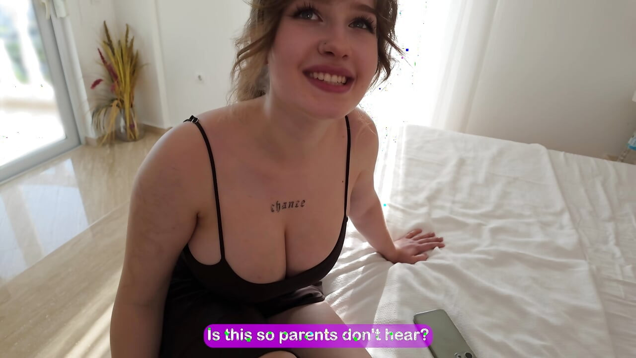 Krok siostra bądź cicho! Rodzice nas usłyszą!