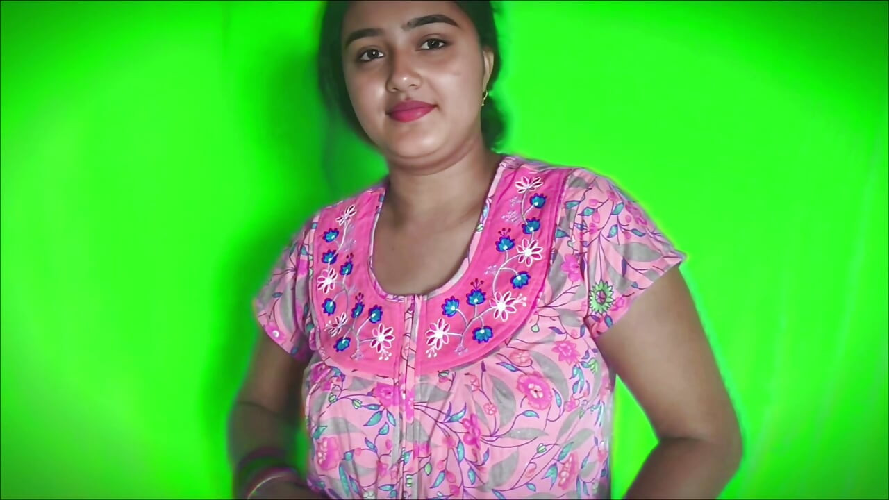 Very poor desi maid fucked by her boss, for extra Salery Boss offered to maid Gifts and Fuck her Hindi Audio