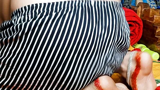 Gerçek üvey anne ve üvey oğlu yatak odasında seks - viral ev yapımı tabu dölleme