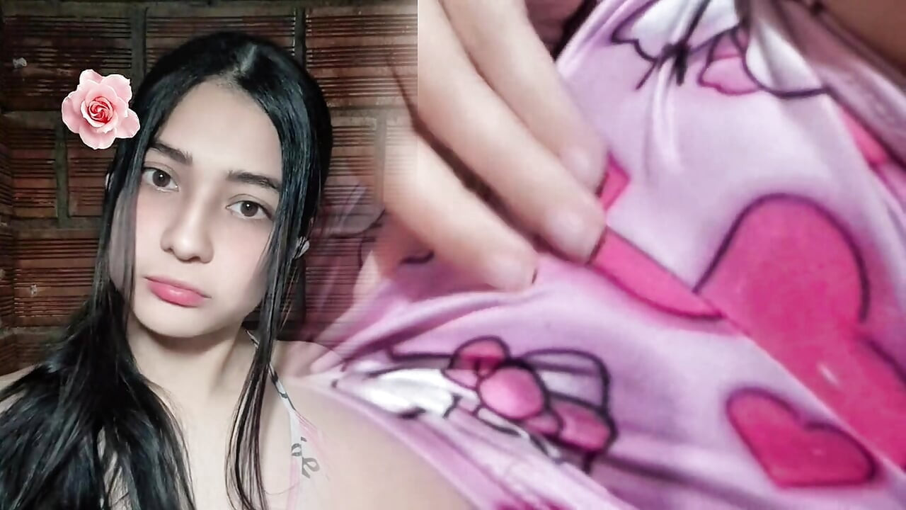 Eu amo como me masturbo em vídeo chamada com um fã