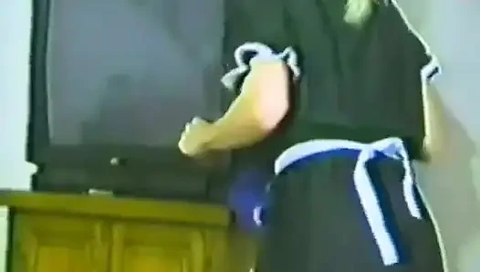 Pembantu seksi rambut pirang ini dientot habis-habisan sama majikan domian