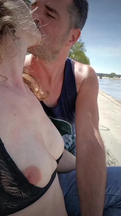Making out in Arles (France) & fingering her wet pussy - Public Nudity | Clip 3