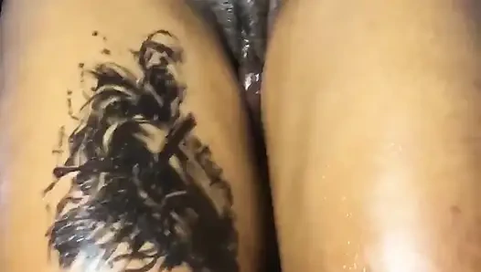 Menari, dan ngentot paha - pangkuan ngentot