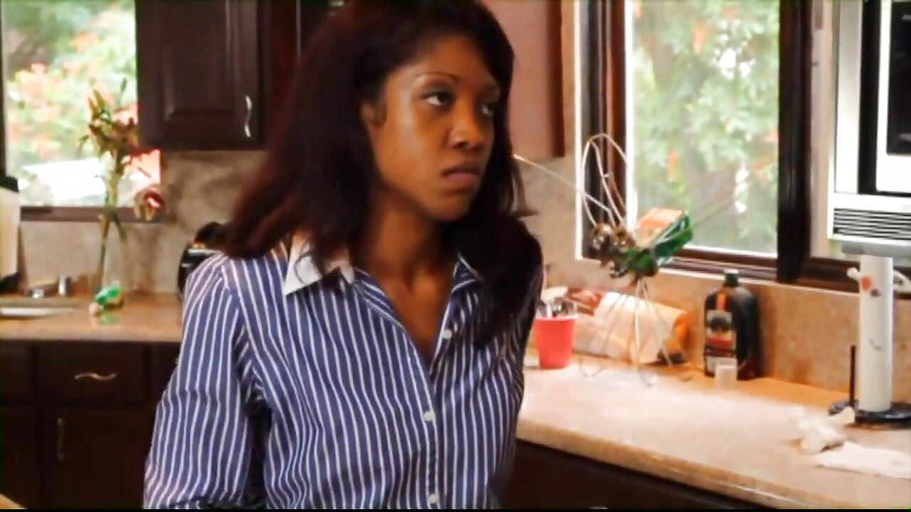 Interracial Lesbian Sexy Wet Love