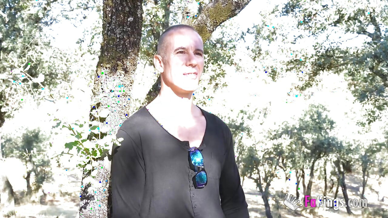 Lara Cruz ve ilk fakings'te aşk arayışı: onun yerine iyi bir sikiş bulacak mı