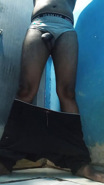 ฉันเป็นคนอินเดียดูดนมและตูดเมีย
