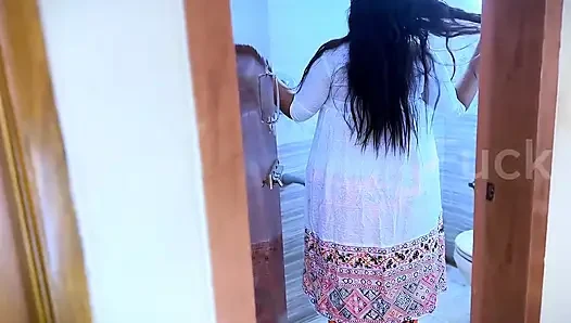 BBW Hot Stepmom and I Take Advantage in Bathroom When My Stepfather Is in the Bed Room!