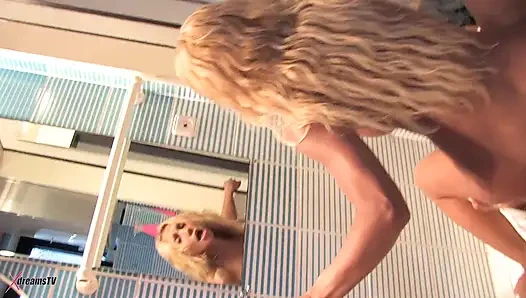 Cecilia - aku menggoda fotograferku saat pemotretanku