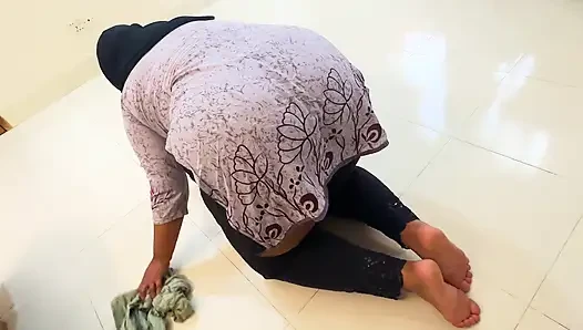 19yo Big Ass and Big Tits BBW Hot Maid Fucked by Owner While She Cleaning Room - Ep-2