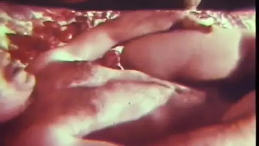 Грязный винтажный тройничок для большого члена