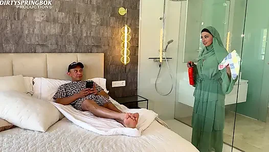 Sexy Hijabi Maid Fucks Her Boss