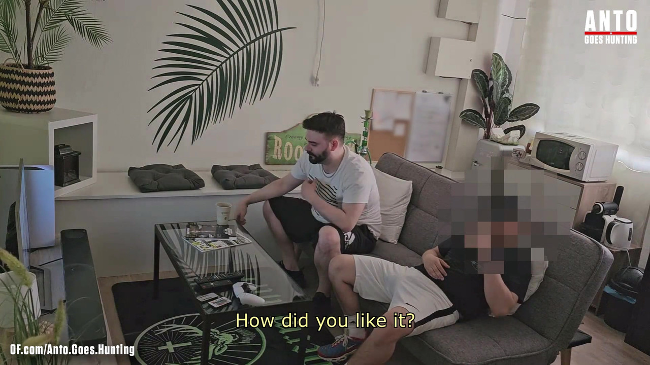 我的直男朋友“chris”（他以前发现我在撸管）上一次问我，并给我惊喜