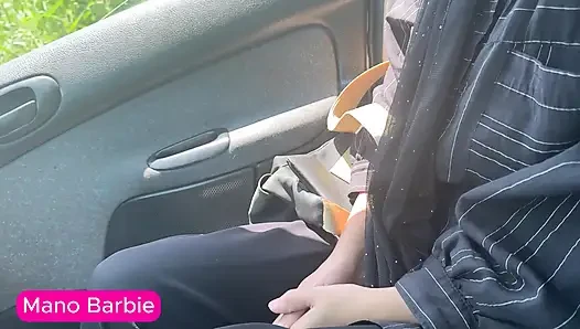 persisches mädchen im auto gefickt und blowjob pOV