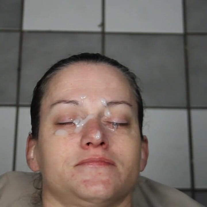 Nut in Dirty Dees Fucking Pretty Face