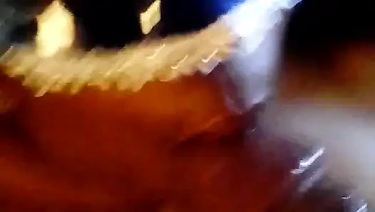 Дико-лизательница в маске!!