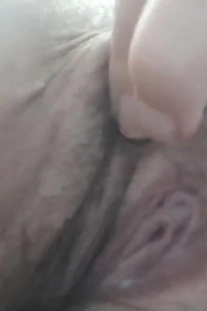 BBW Girl Masturbates Her Wet Pussy