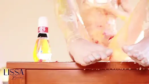 Wet and Messy Food and Sauce