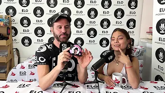 Neru Olivos глотает всю ChréMita, как если бы это было молоко😈