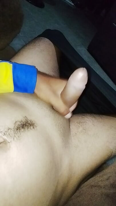 Ich bin allein im Wohnzimmer zurückgelassen