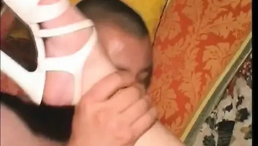 Tante semok rambut merah dientot habis-habisan sampai dicrot di mulut