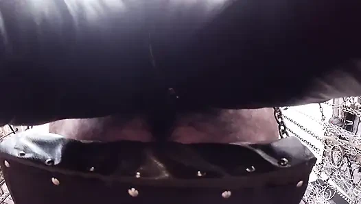 Bölüm 4:- domina satana ile siyah berry orta yaşlı seksi kadına sikişmeyi öğretiyor