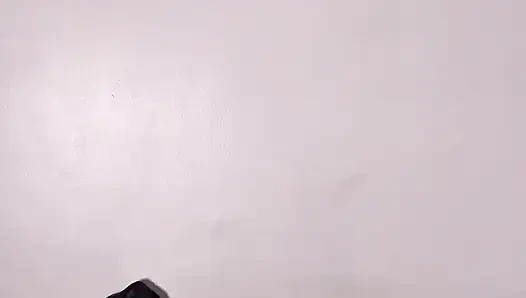 Моя соседка хороша на кровати