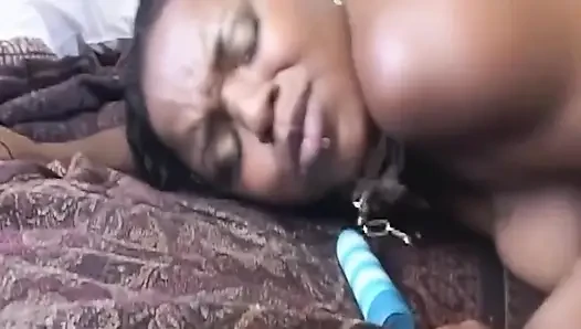 Reife MILfs teilen dicken bbc in sperma durchnässten orgie
