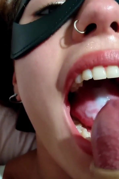 Maid Suck My Cock until Cum in Her Mouth