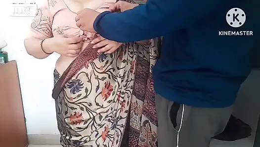 Terzi ustası Hintçe seste sert seksi yengeyi sikiyor