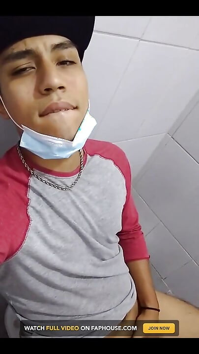 5 Minutos in Toilet