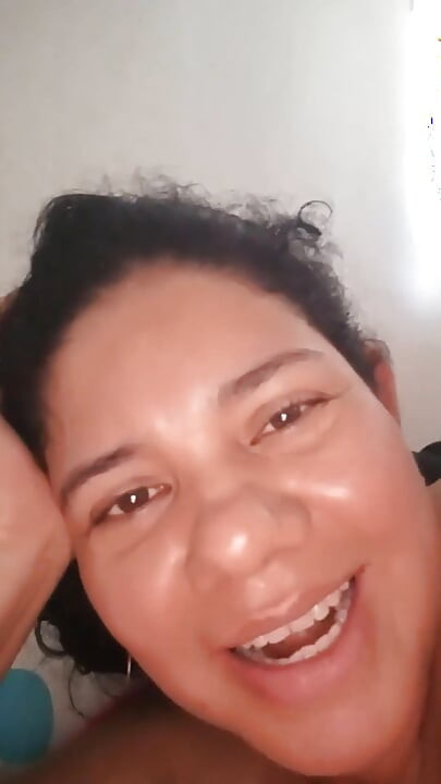 Istriku adalah pelacur