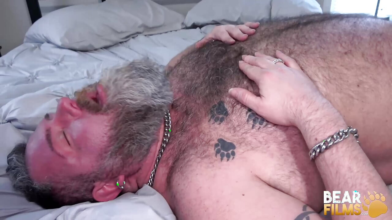 BEARFILMS The Brisket And Adam Sutherland Satisfies Each Others Cock