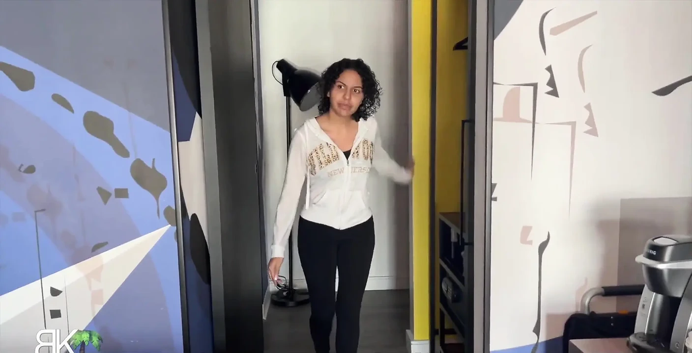 The Helpful Housekeeper and the Horny Guest - Alix Avery