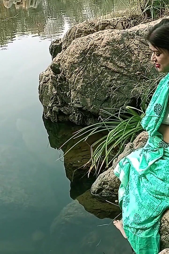 Hot Stepaunty Fucking with 18yo Boy!! Viral Hindi Outdoor Sex