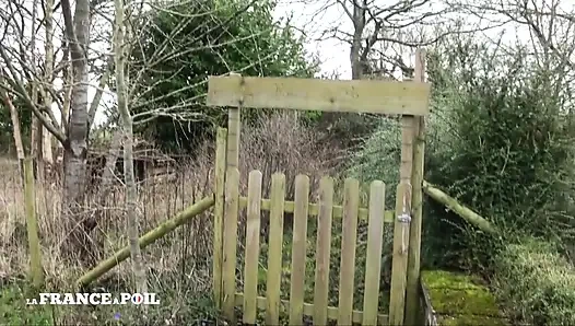 Melody dientot anal sama tukang mekanik kontol besar!