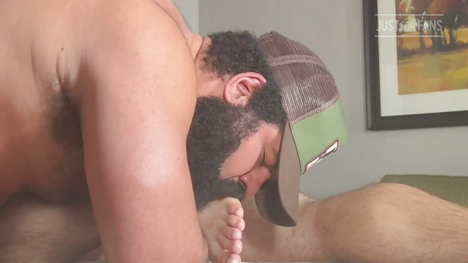 Bear Massage with happy ending
