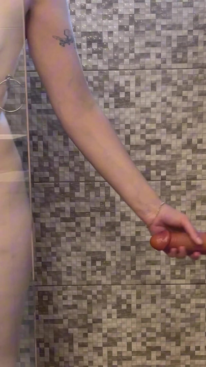 Sexy Stepmother-in-law Elizabeth Fucks Her Stepson-in-law in the Bathroom While Her Stepdaughter Is at Work and Gets Cum in Her