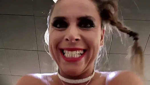 Big ass MILF loves a warm load in her mouth