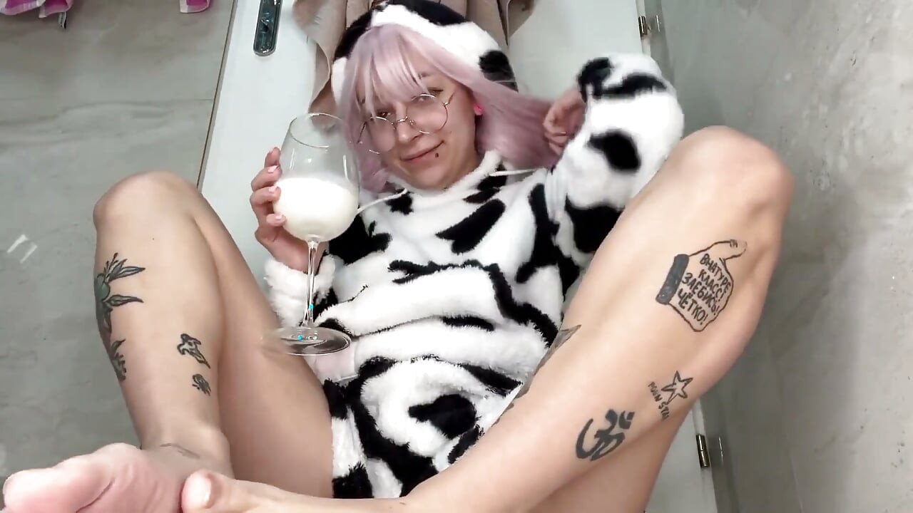 Little Cow Gives Milk