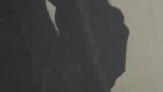 Komşu üvey erkek kardeşim ve ben burada mastürbasyon yapıyorum