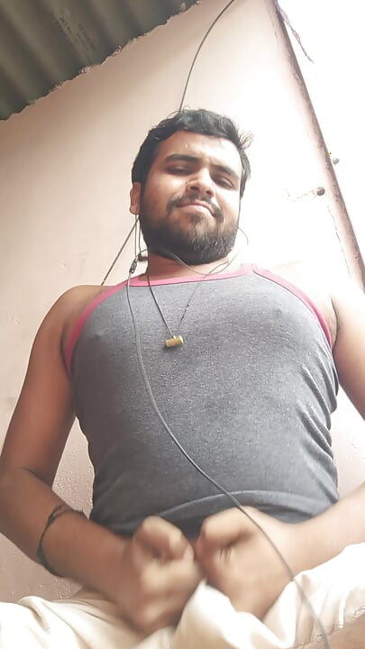 Ismaatdeva watching prostitute nude dancing video with erotic orgasam dancing jerk