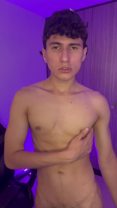 Young, great energy and willing to show off a good ass