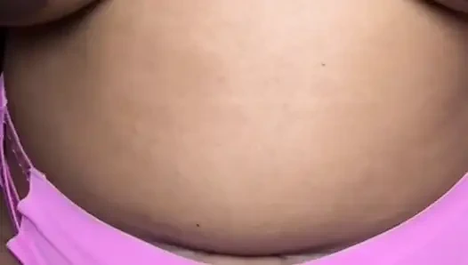 Saf desi seksi hatun kendimi sikiyor